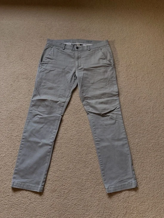 St. John's Bay Men's Light Gray Chino Pants