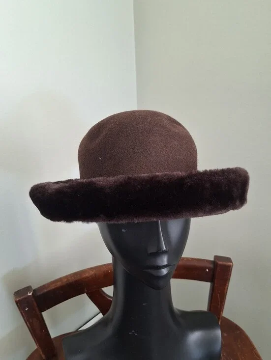 Betmar brown wool hat NWT