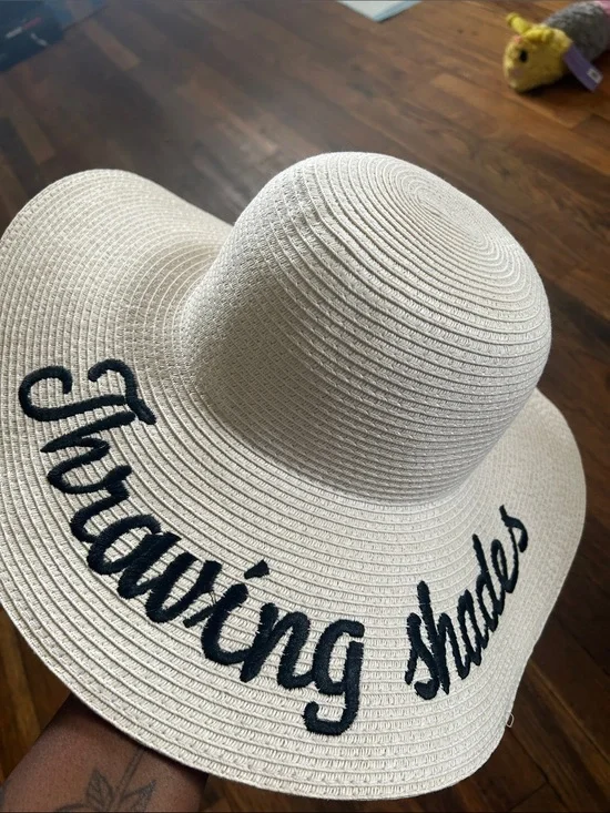Embroidered Wide-Brim Sun Hat - 