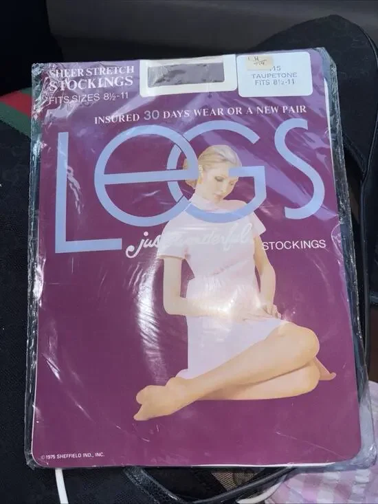 Vintage L’eggs Leggs Pantyhose Egg Packaging Original 1970s NEW Panty Hose