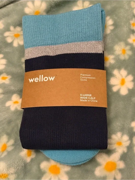 Wellow Blue Stripe Wide Calf Knee High Bamboo Compression Socks - size XL