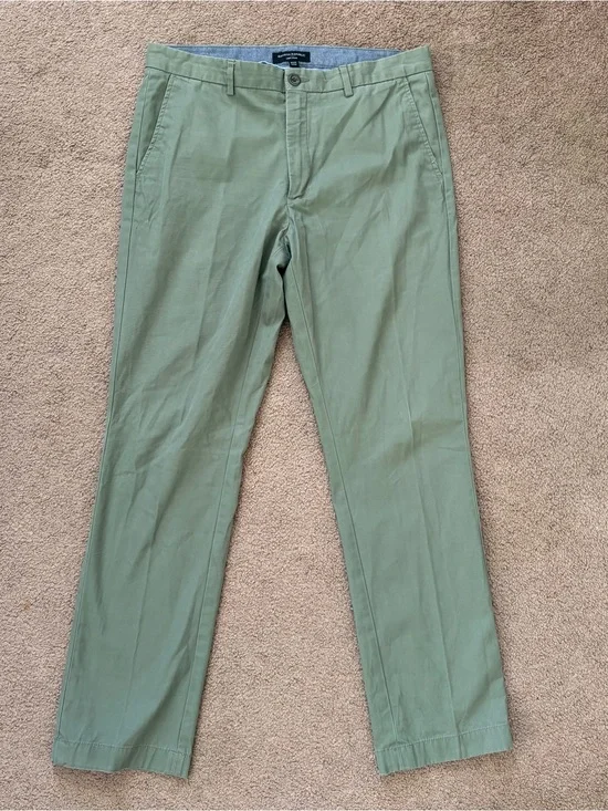 Banana Republic Men’s Slim Tapered Aiden Chino Pants Green 34x32 Cotton Twill