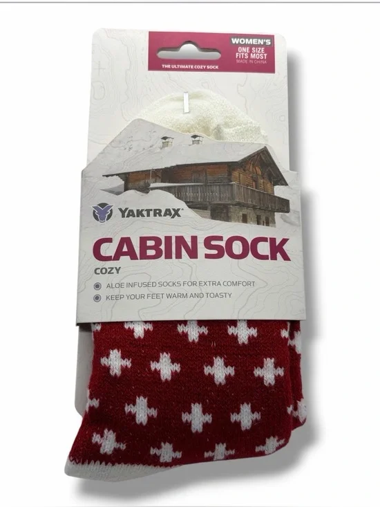 NWT Yaktrax Women's Cabin Socks Red Cream Fair Isle Christmas Holidays Gift