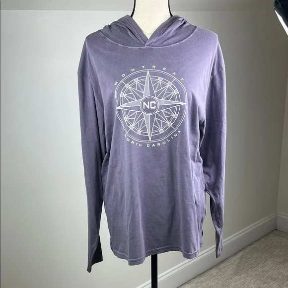 Montreat NC Hooded Long Sleeve Tee NWT Men’s M Purple Compass Graphic