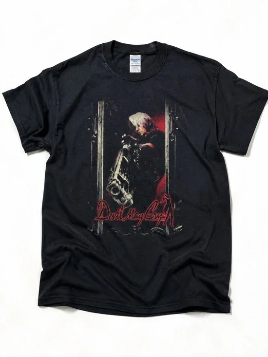 Gildan Black Devil May Cry Graphic Tee with Red Accents UNISEX SIZE L