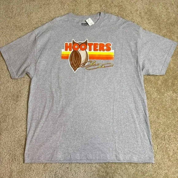 Chase‎ Elliott Hooters NASCAR Shirt Mens 2XL Gray Hendrick Graphic Tee New Y2K