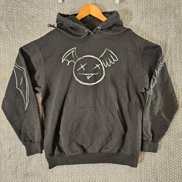 Dream Branding Black Bat Wing Smiley Graphic Hoodie Mens Large Streetwear Fleece