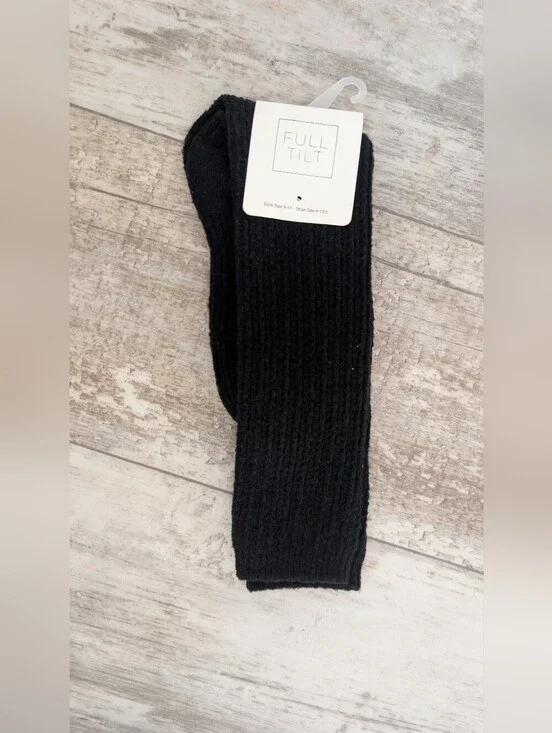 Full Tilt Black Ribbed Crew Socks