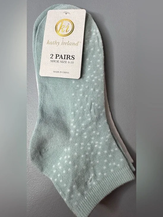 kathy ireland pastel Mint Green No-Show polka Dot Socks and white - 2-pack