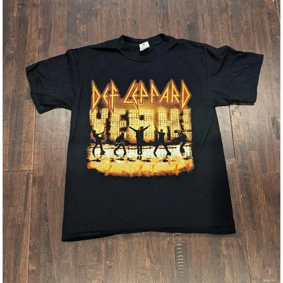 Vintage Def‎ Leppard T-Shirt Mens M Black 2006 Yeah Tour Concert Band Rock Tee