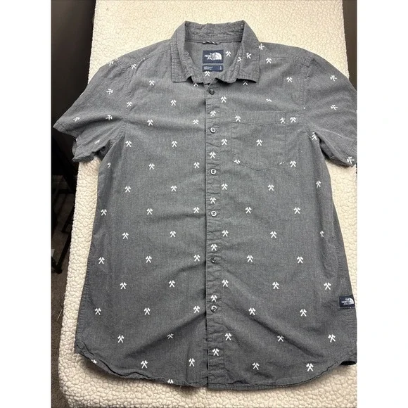 North Face Shirt Mens L Gray/Black Short Sleeve Button Up AOP Axe Outdoor Hiking