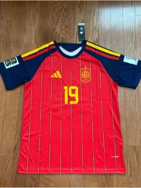 Spain Red Home Soccer Jersey Lamine Yamal #19 World Cup 2026
