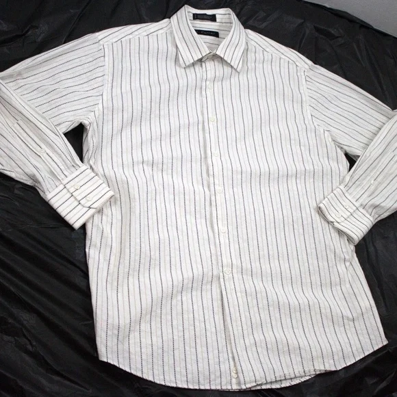 J. Ferrar Long Sleeve‎ Button Front  Dress Shirt