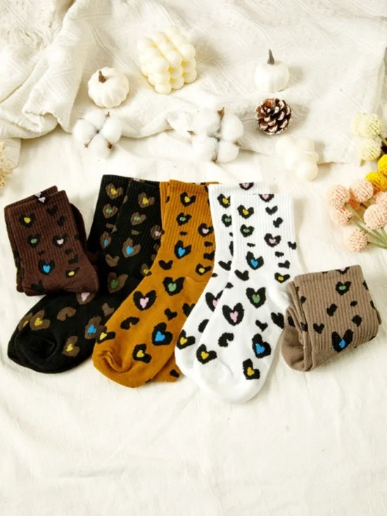1261. Bristol brown 5 pairs ribbed leopard print socks