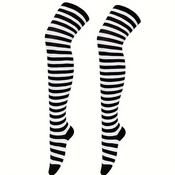 OVER THE KNEE SOCKS‎