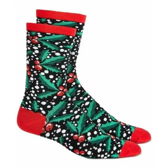 Charter Club Womens Size 9-11 Christmas Holiday Mistletoe Print Crew Socks Black