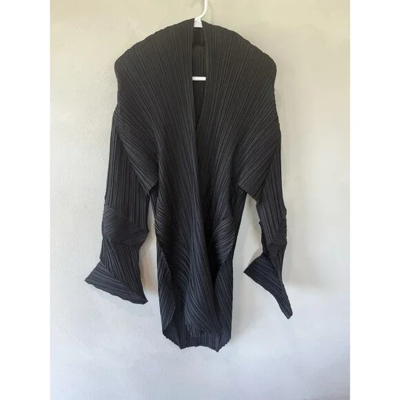 Caren Shen Women’s Outfit Set Black O/S Top Clouds Pants PLEATS Please COLLAR