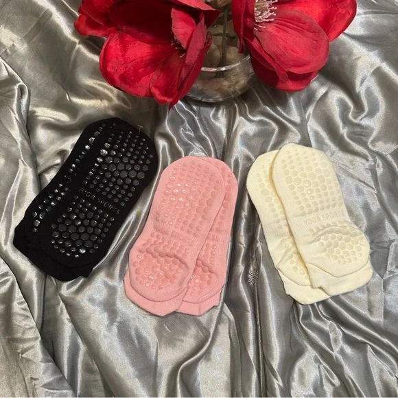 🌹YOGA SPORTS • NWOT Non-Slip Grip Socks Set in Black, Pink, Cream YOGO PILATES •