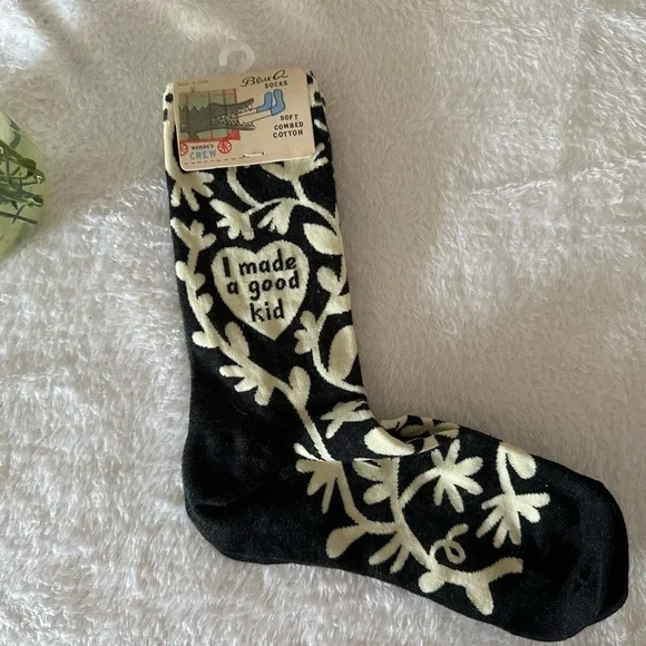 NWT Novelty Women’s Crew Socks