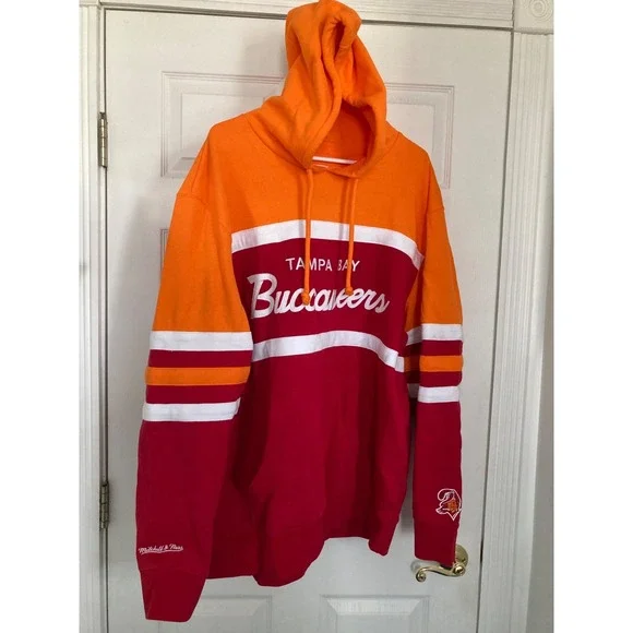 Men's 3XL NWOT Red Tampa Bay Buccaneers Head‎ Coach Pullover Hoodie