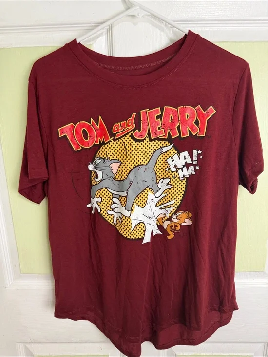 Tom and Jerry Kids Short Sleeve Tee — Burgundy Graphic