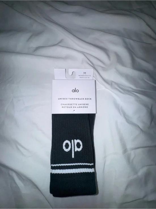 ALO Yoga Unisex Throwback Socks - Charcoal Green/Ivory
