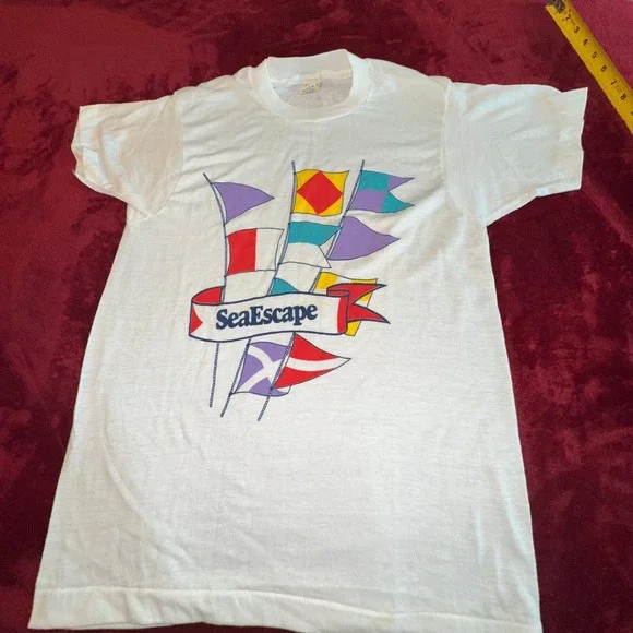 Vintage Screen Stars SeaEscape Cruise T-Shirt 80s Single Stitch White Medium‎