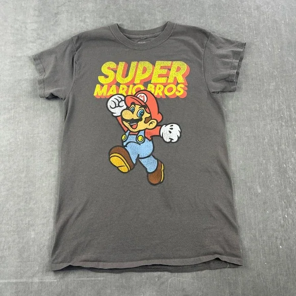 Super Mario Men Small Charcoal Gray Graphic‎ T-Shirt Nintendo 2021 Retro Style