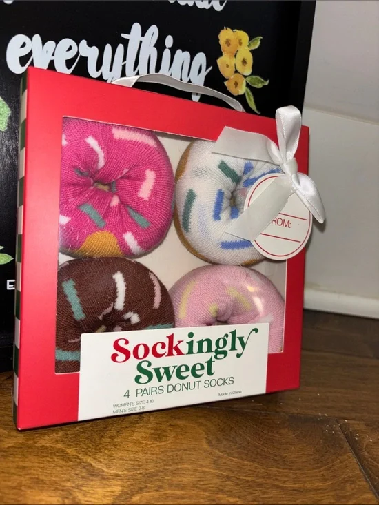 Donut Print Sock Gift Set - Pink, Purple, Brown, Cream