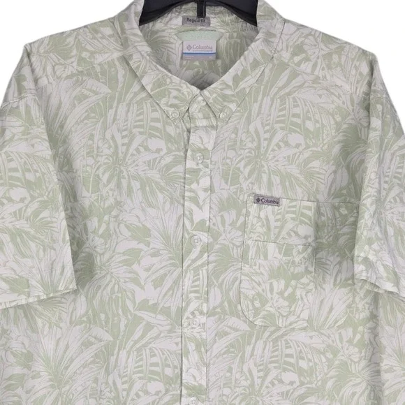 Columbia Button Down Shirt Men XL Green White Tropical Leaf Regular Short Sleeve