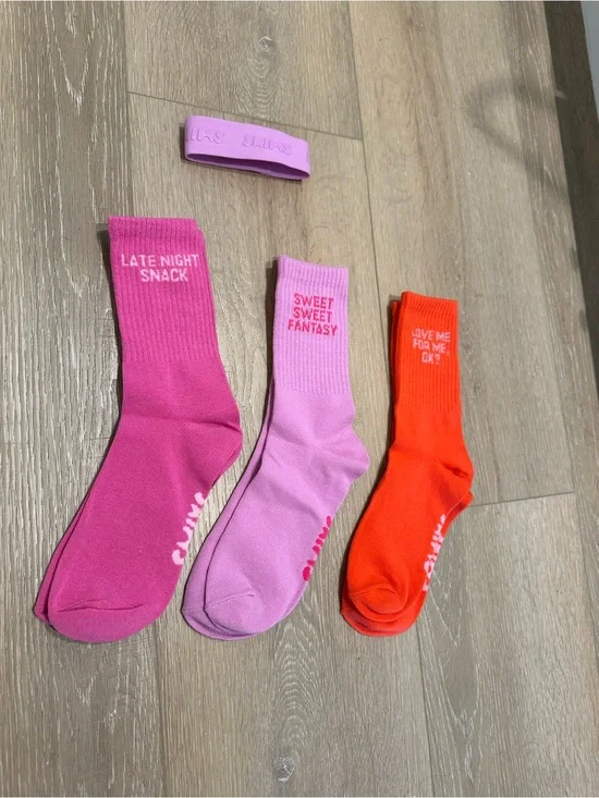 3-Pack Skims Candy Heart Limited Edition Crew Socks