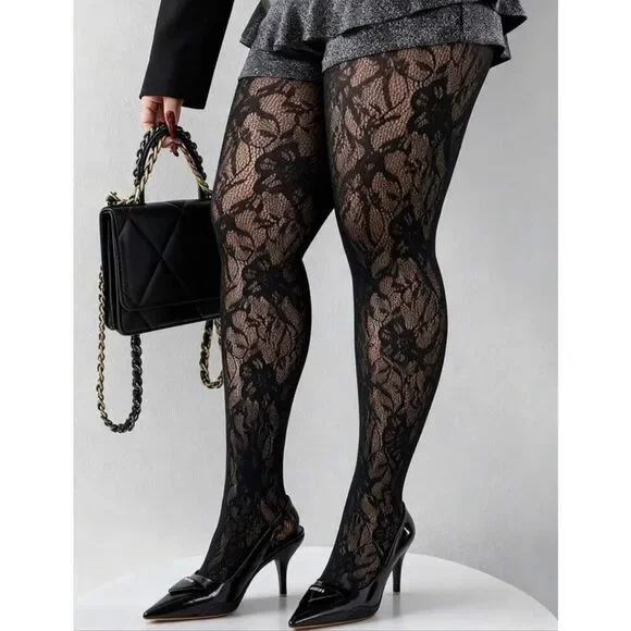 Plus Size Floral Patterned Tights