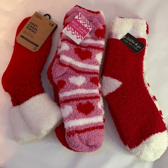 🔥 SALE NWT Red Winter Socks 6 Pairs, Christmas, Valentines Socks