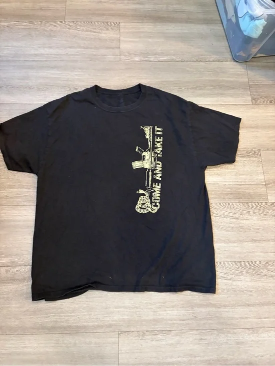 Hanes Black T‑Shirt with Gold 'Come and Take It' Rifle Graphic
