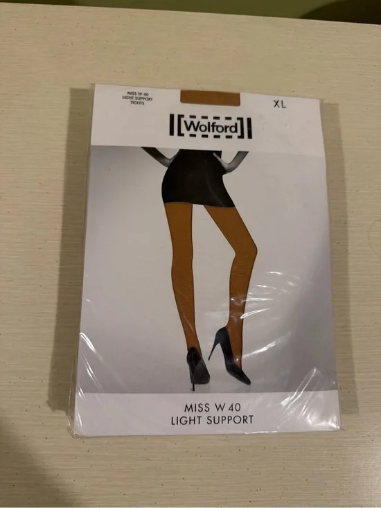 Wolford Tights in Gobi Camel XL