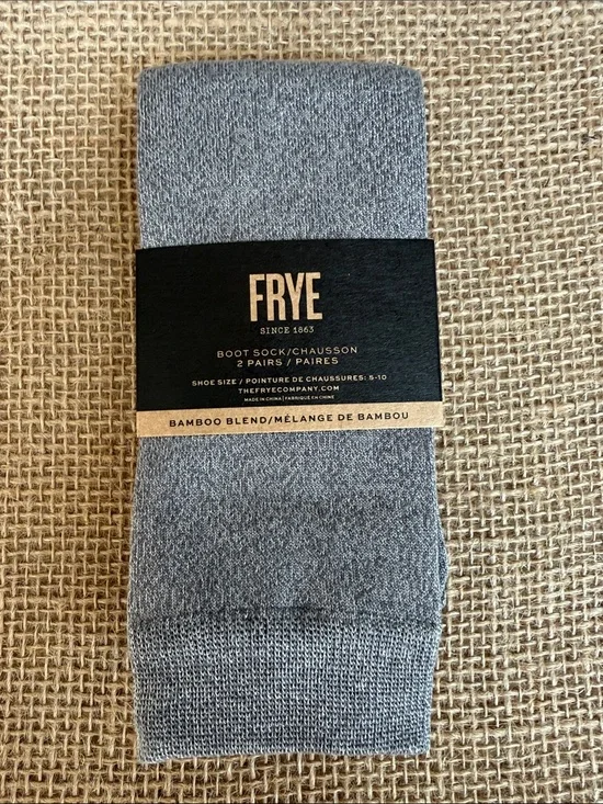 2 pair Frye Gray Bamboo Blend Crew Socks one grey and one black pair socks nwt