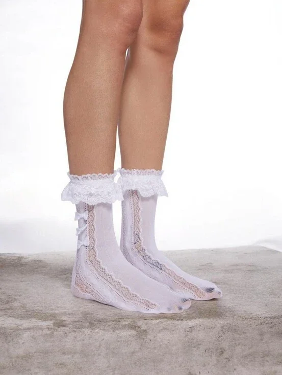 Leg Avenue  Shadow Lace Crew Socks White Lace Ruffled Ankle Socks