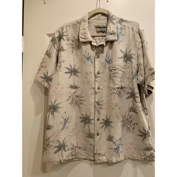 Batck‎ Bay Hawaiian 100% Silk Cream Color Shirt with Green Palm Trees Sz L
