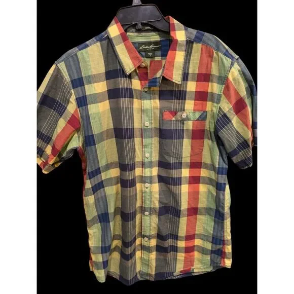 Eddie Bauer Classic Fit Button Up Shirt Size Medium‎ Mens Color Plaid