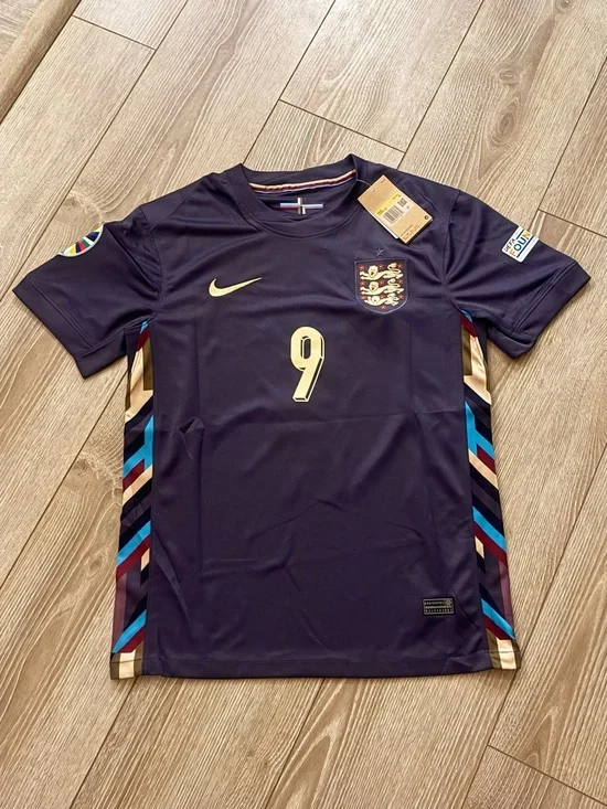 England #9 Kane Soccer Jersey – New with Tags  size S