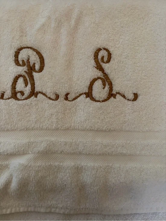 Ralph Lauren Cream Bath Towel with Brown Monogram