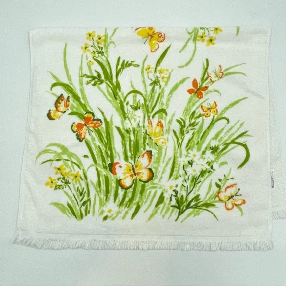 Vintage Bath‎ Towel Butterfly Flowers Floral Kitsch Retro White Green Terrycloth