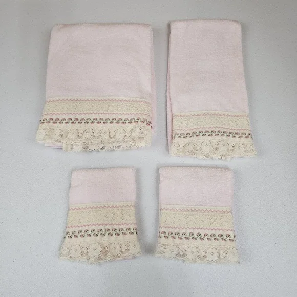 St Marys Vtg 4pc Towel Set Light Pink Lace Embroidered Bath Hand Washcloth