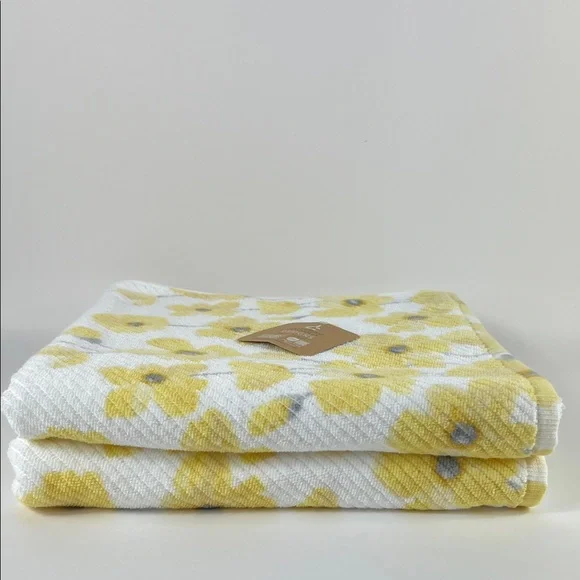 Deborah Connolly Bath Towels Yellow White Floral Soft 100% Cotton Set of 2 NEW