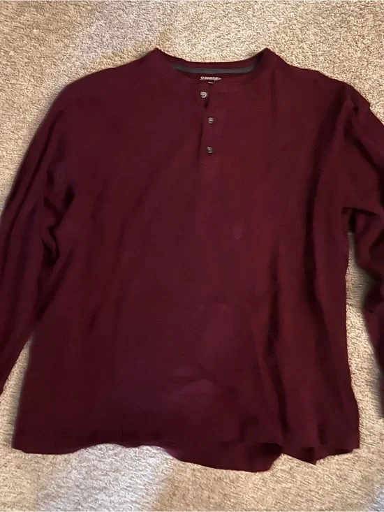 St. John's Bay Men's Long-Sleeve Henley - Wine