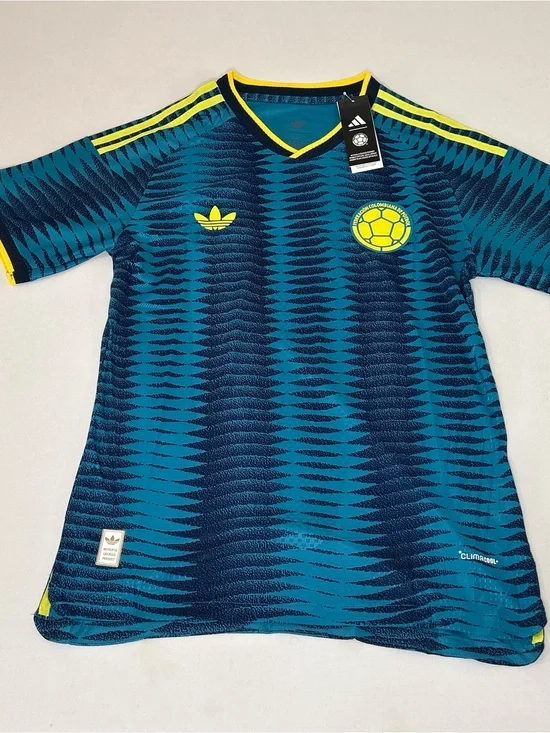 Colombia 2026/27 Away Jersey (Player Version – Slim Fit) – Size [M, L]