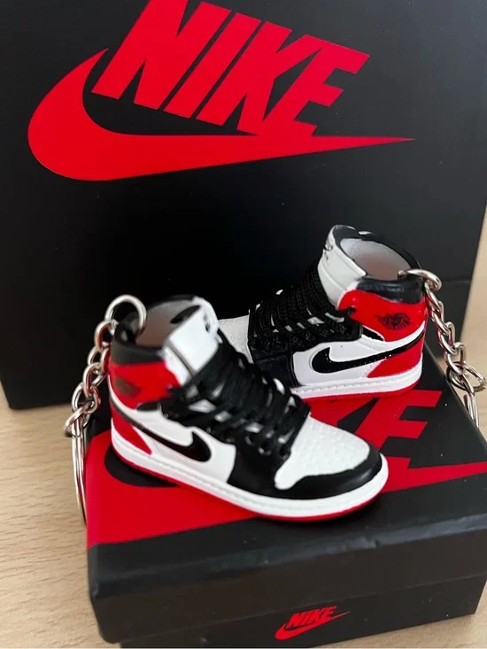 3D Mini White Red Black Air Jordan Fashion Sneaker Keychains BNIB Shopper Bag
