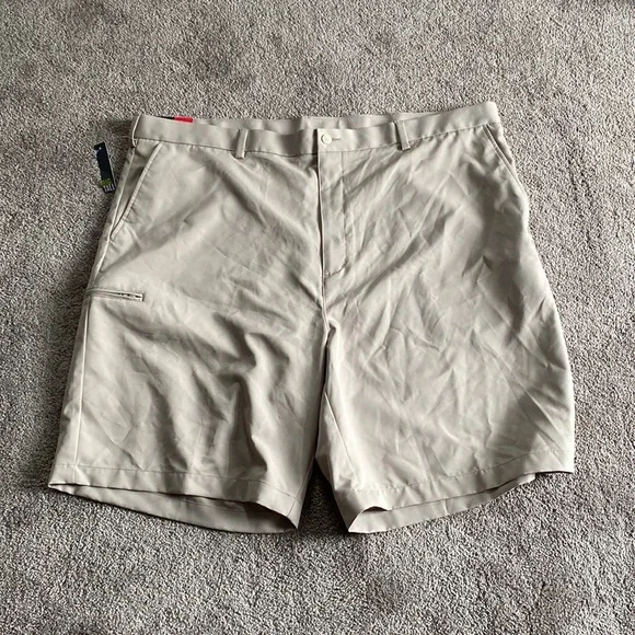 Grand Slam Golf Shorts SIZE 46 Beige Performance Flat Front Casual NWT
