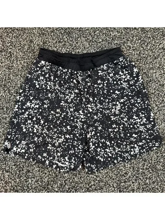 Fabletics Men's Black Paint Splatter Athletic Shorts Size S Built-In Liner