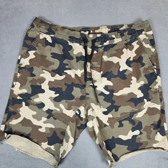 No Boundaries Men's Camo Drawstring Shorts Size L 36-38 Camo Raw Hem Casual